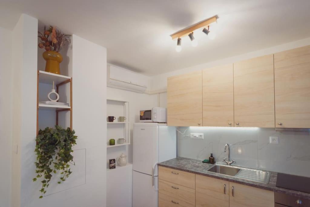 Tichy S Dobrou Dostupnostou Apartment Pressburg